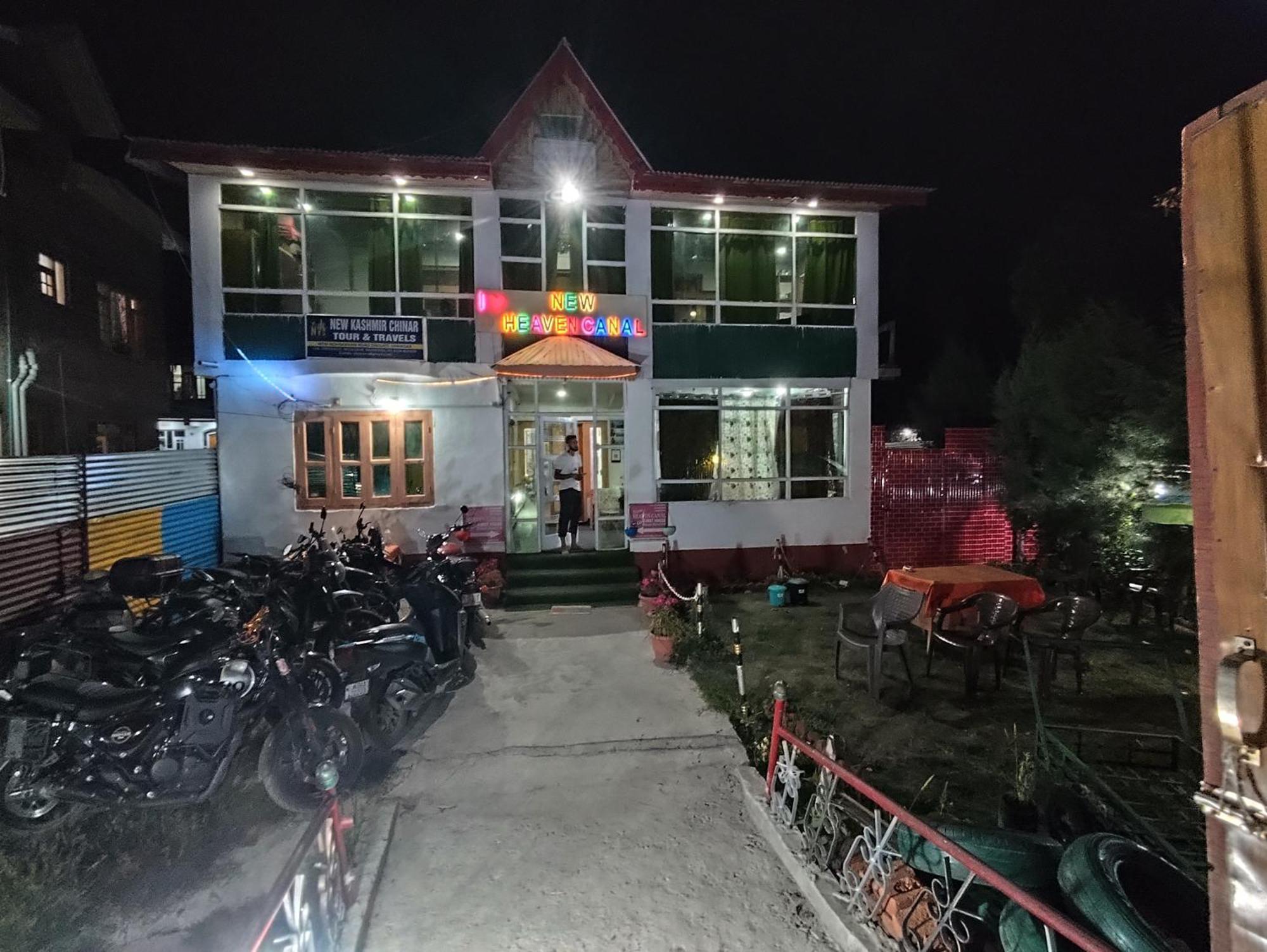 Srīnagar Hotel New Heaven Canal מראה חיצוני תמונה